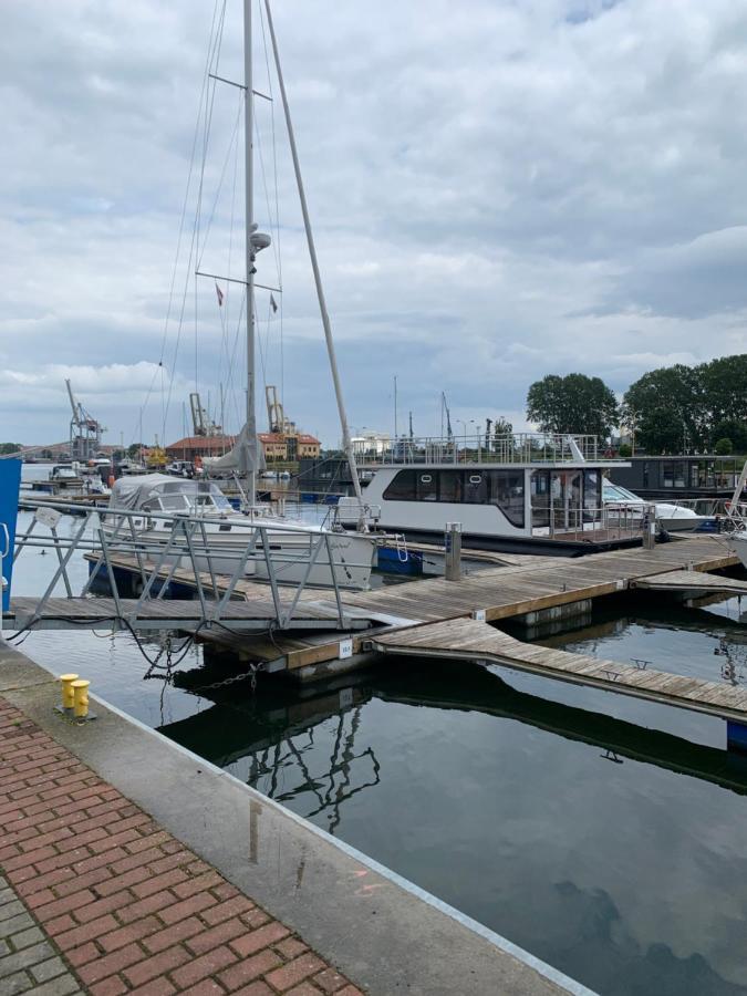 Amber Houseboat Swinoujscie Exterior foto